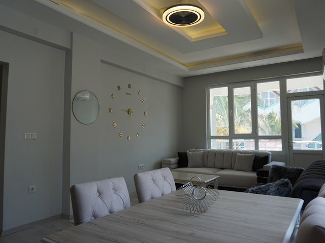 KEMER MERKEZ'DE SATILIK 2+1 EŞYALI, MARINA VE AY IŞIĞI PLAJI YAKIN DAIRE