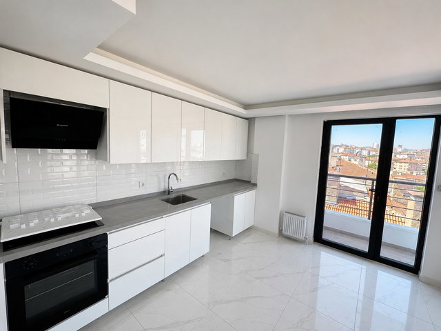 SEYRANBAĞLARI'NDA OTURUMA HAZIR SIFIR BINADA  4+1 140M² DUBLEKS DAIRE