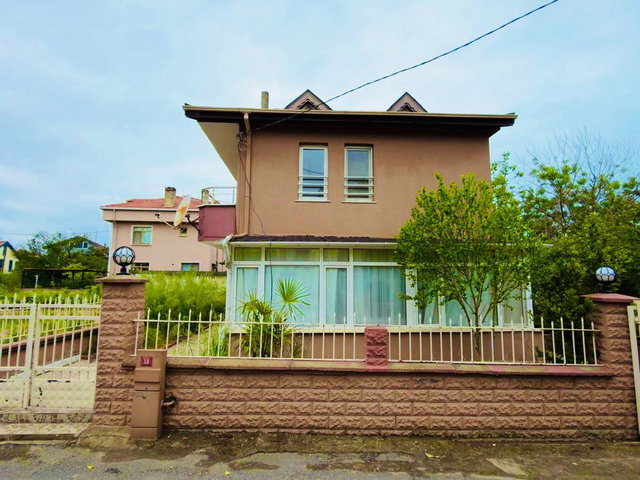 KILYOS MERKEZ DE BAHÇELI VILLA