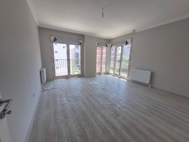 BOSTANCI'NIN PRESTIJLI LOKASYONUNDA KIRALIK 2+1 DAIRE