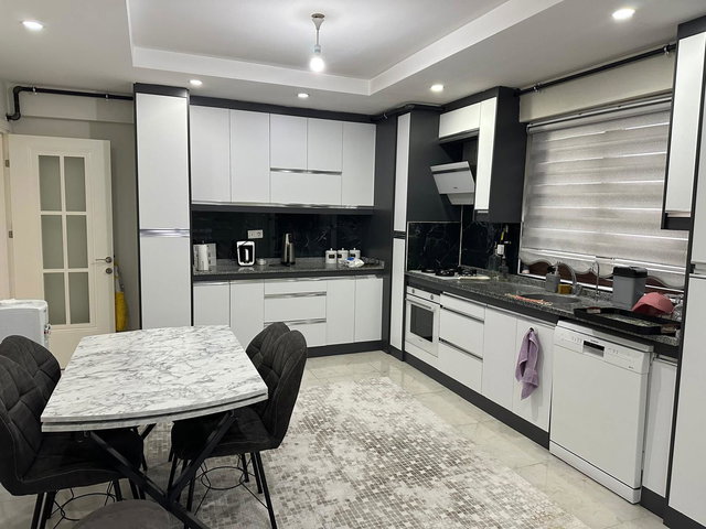 REMAX MODEL DEN BULDAN DA 5+1 SATILIK DUBLEKS DAİRE