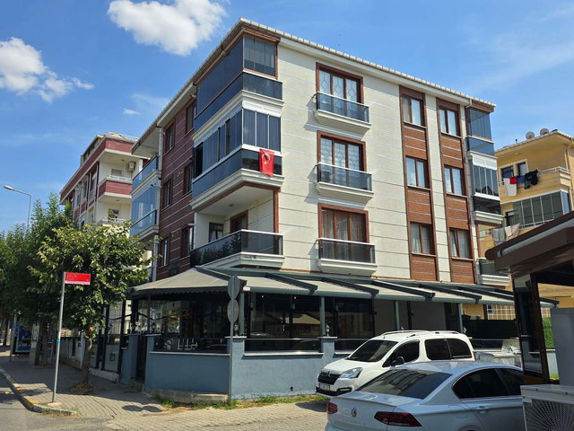 8 KASIM MAHALLESİ NAZİF BALKAN CADDESİNDE KİRALIK 2+1 DAİRE
