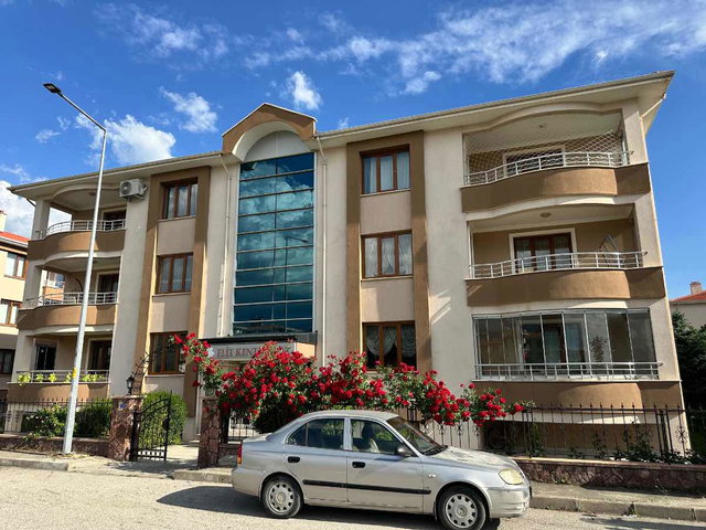 REMAX DEM'DEN ELİTKENT SİTESİNDE SATILIK 4+1 FIRSAT DAİRE