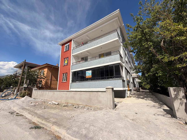 REMAX DEM'DEN CUMHURİYET MAHALLESİNDE SIFIR 3+1 FIRSAT DAİRE