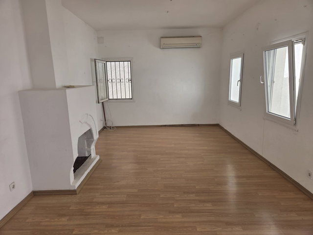 BODRUM ESKİÇEŞMEDE YILLIK KİRALIK 2+1 DAİRE