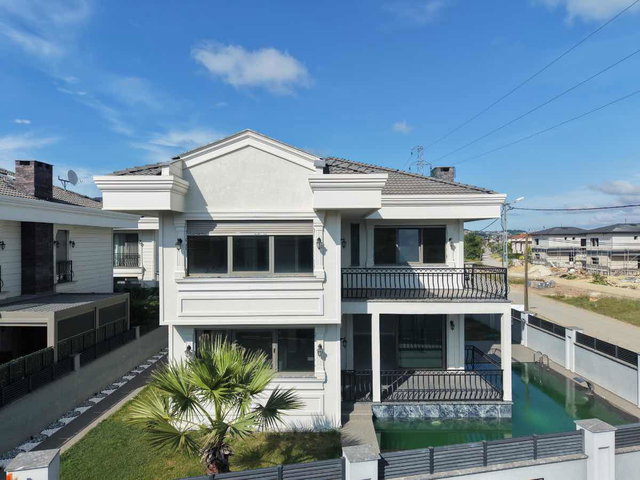 ŞILE AHMETLI’DE ÖZEL HAVUZLU 6+1 SIFIR LÜKS VILLA MÜSTAKİL BAHÇE & PRESTİJLİ YAŞAM