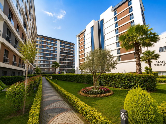 WHITE HOUSE SİTESİNDE SATILIK PARK MANZARALI 107M2 2+1 DAİRE