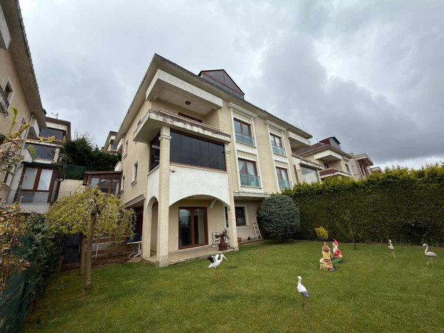 KURTKÖY /PENDİK PANORAMA VİLLALARINDA 4+2 SATILIK VİLLA