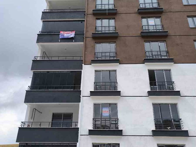 RE/MAX DOĞUDAN ŞAHINKAYA(ÇAYDAÇIRA)3+1 SIFIR DAİRE SATILIKTIR
