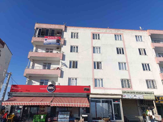 ÇELİK EVLER BÖLGESİNDE EN DEĞERLİ KONUMUN FIRSAT DAİRE