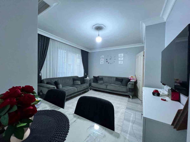 SANCAKTEPE AKPINAR MERKEZİ KONUMDA SATILIK 2+1 DAİRE