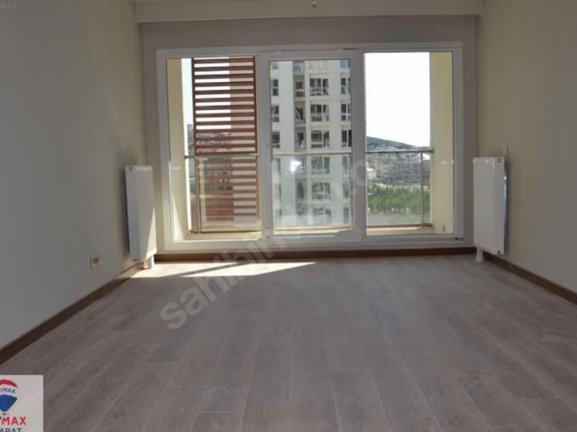 CEM YILMAZ DAN RESIM İSTANBUL PEYZAJ MANZARA SATILIK 2+1 134 M2