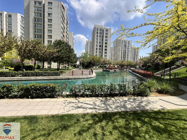 CEM YILMAZ DAN RESİM İSTANBUL SATILIK ŞEREFİYELİ 2+1 137 M2