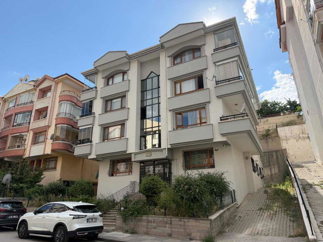 BİRLİK 393 CADDE FULL YAPILI 3+1 SATILIK DAİRE