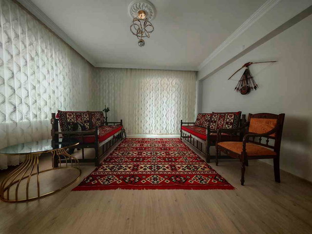REMAX DOĞU'DAN RIZAİYE MAHALLESİNDE SATILIK 3+1 DAİRE