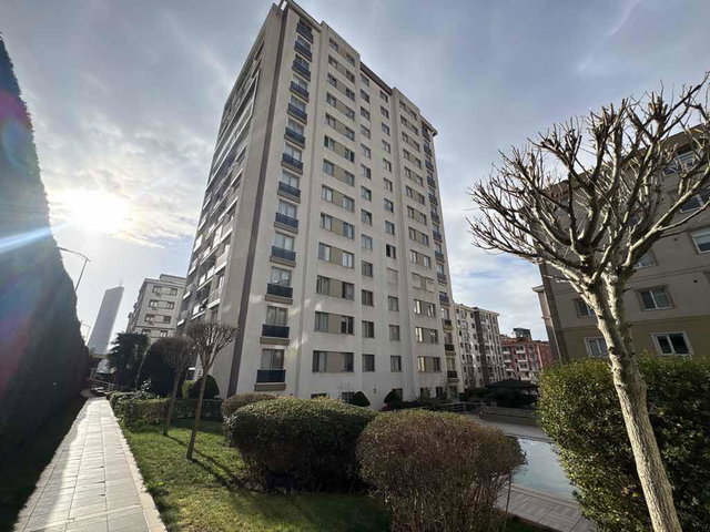 ŞERİFALİ’DE MERKEZİ KONUMDA,10. KAT SIFIR, PANORAMİK MANZARALI 3+1 DAİRELER