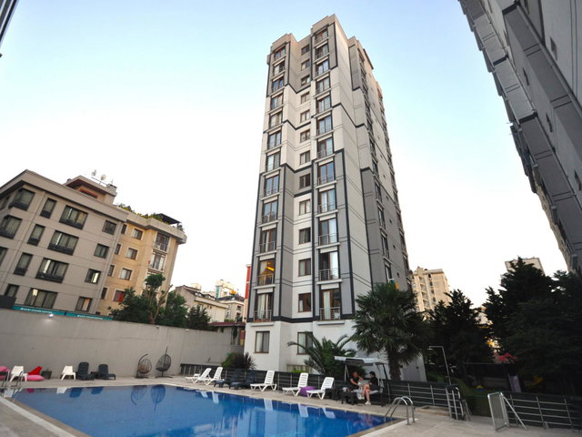 METROYA YAKIN GÜVENLİKLİ HAVUZLU AÇIK KAPALI OTOPARKLI SİTEDE