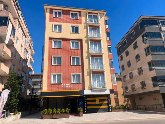 REMAX LAND’DEN FEVZİ PAŞA MAH.’DE SATILIK GENİŞ 3+1 DAİRE