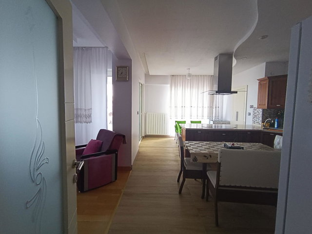 RE/MAX DEĞİŞİM'DEN CUMHURİYET MAHALESİNDE KOÇ İLKOKULU KARŞISINDA TURKUAZ SİTESİ LİFE  KİRALIK