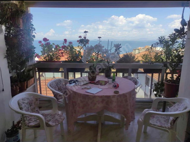 ÇINARCIK MERKEZDE DENİZE YAKIN YAZLIK DAİRE