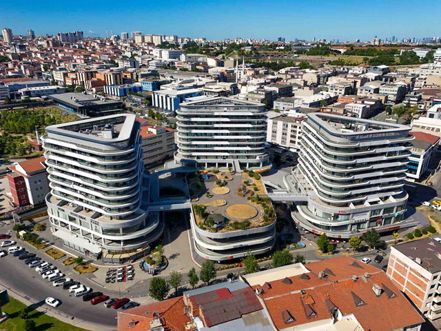 REAL MERTER'DE 2+1 VE 1+1 SATILIK DAİRELER! MERKEZİ KONUMDA OTURUM VE YATIRIM FIRSATI!