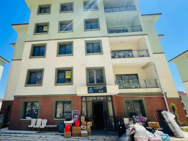 RE/MAX SELHATTİN'DEN MALTEPE TOKİ ATIŞ OKULUNDA 2+1 ARAKAT DAİRE