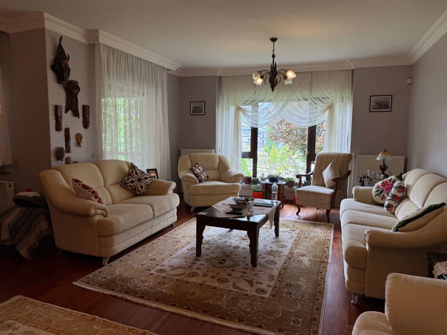 PARK CADDESİ AYDORUK VİLLALARI SATILIK 5+2 VİLLA!