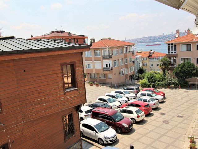 ÜSKÜDAR ŞEMSİPAŞA'DA DENİZ MANZARALI SATILIK 2+1 DAİRE