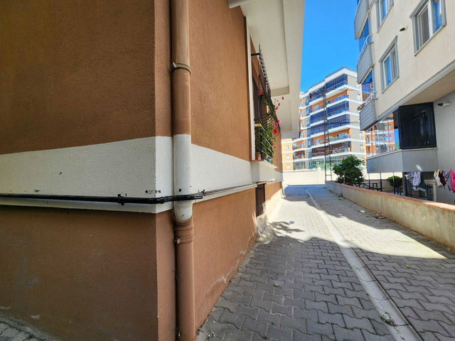 SANCAKTEPE SEVENLER CADDESİ'NDE METROYA YAKIN 3+1 DUBLEKS DAİRE