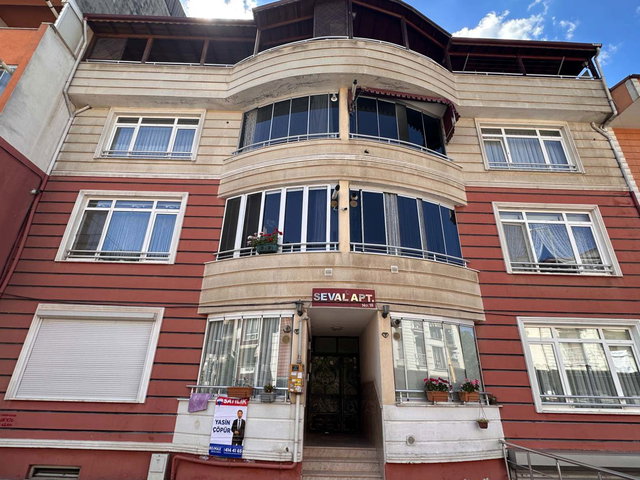 İZMİT KADIKÖY MAHALLESİNDE 4+1 210 M2 DUBLEKS DAİRE 2009 YILI YP