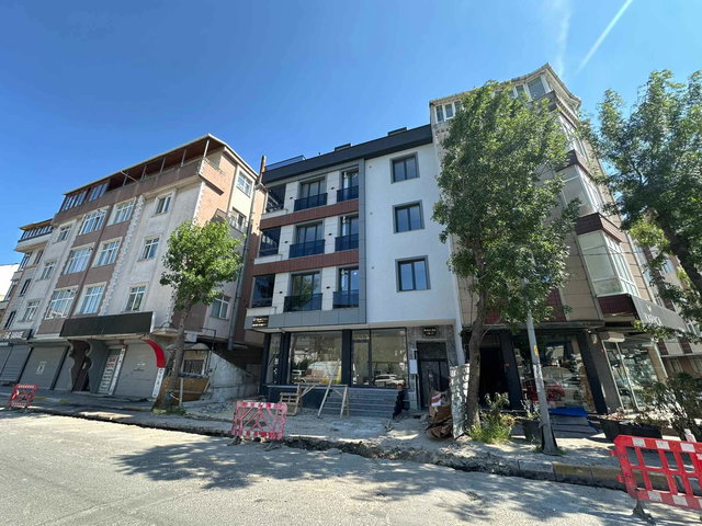 AVCILAR CİHANGİR MAH. METROBÜSE YAKIN 2+1 KİRALIK DAİRE
