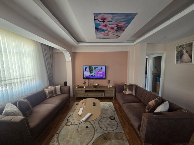 REMAX PRO'DAN BAYRAMPAŞA YILDIRIM'DA 3+1 GENİŞ VE BAKIMLI DAİRE