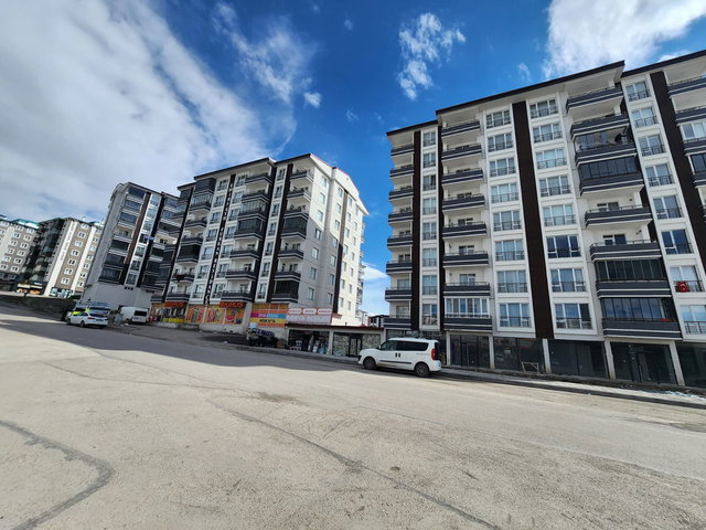 REMAX İLKE'DEN HİLALKENT MÜKEMMEL KONUMDA 3+1 SATILIK LÜKS DAİRE