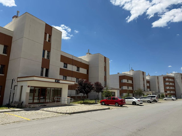 ALTIAĞAÇ MAHALLESİNDE ARA KAT ŞEHİR MANZARALI 2+1 FIRSAT DAİRE