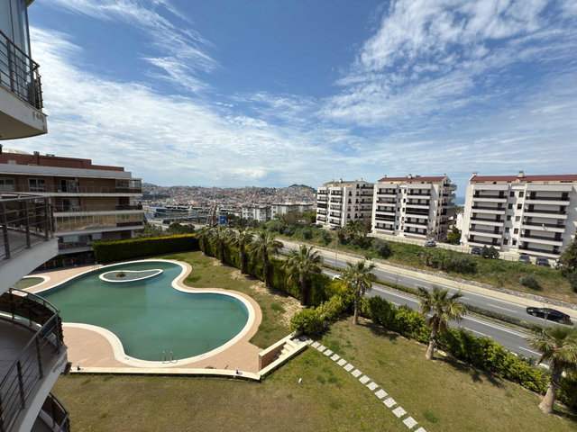 SENA RESIDENCE SITESI’NDE HAVUZLU, EŞYALI 3+1 KIRALIK DAIRE
