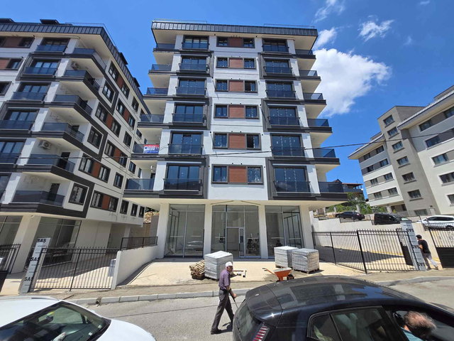 REMAX ASHILL YAVUZTÜRK FATMA-NURI ERKAN İLKOKULU YANI KIRALIK
