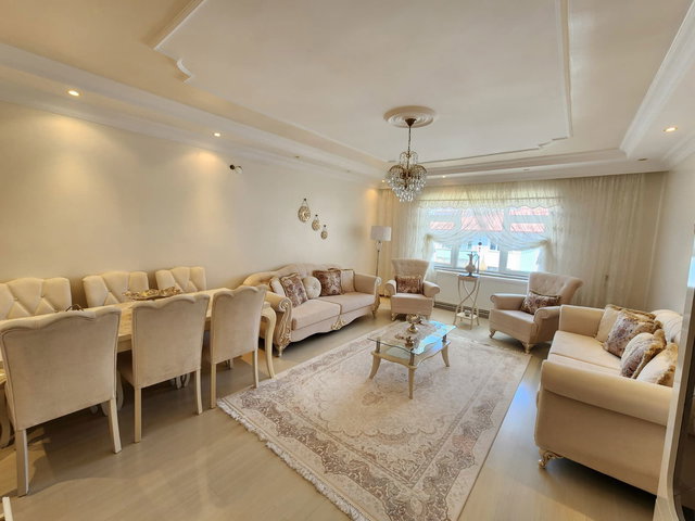 REMAX İLKE'DEN ŞÜKRÜPAŞA'DA 3+1 FULL YAPILI SATILIK DAİRE