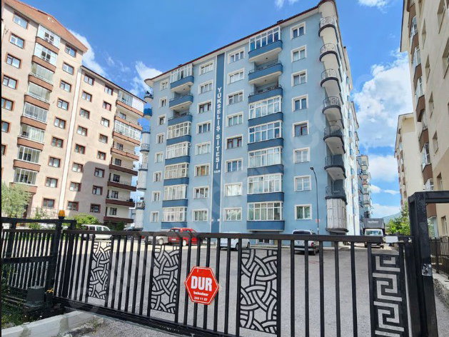 REMAX İLKE'DEN ŞÜKRÜPAŞA'DA 3+1 FULL YAPILI SATILIK DUBLEX DAİRE