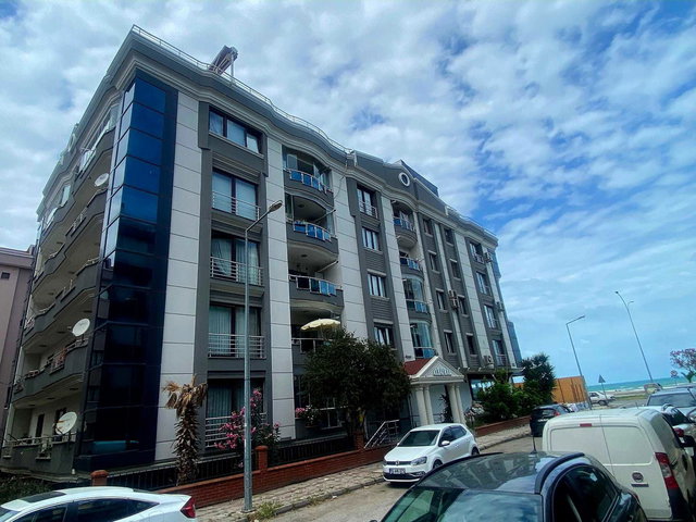 REMAX MÜLK'TEN ATAKUM DENIZEVLERI SAHILDE 5+1 DUBLEKS DAIRE