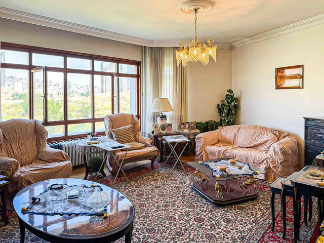 TURAN GÜNEŞ PANORA AVM'YE YÜRÜME MESAFESINDE SATILIK 4+1 DAIRE