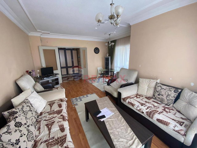 GEBZE MUTLUKENTTE EŞYALI 2+1 KİRALIK ARA KAT DAİRE