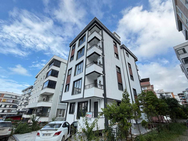 KÖRFEZ TRAMVAY ALTINDA FULL KREDİLİ KOMBİLİ SATILIK 1+1