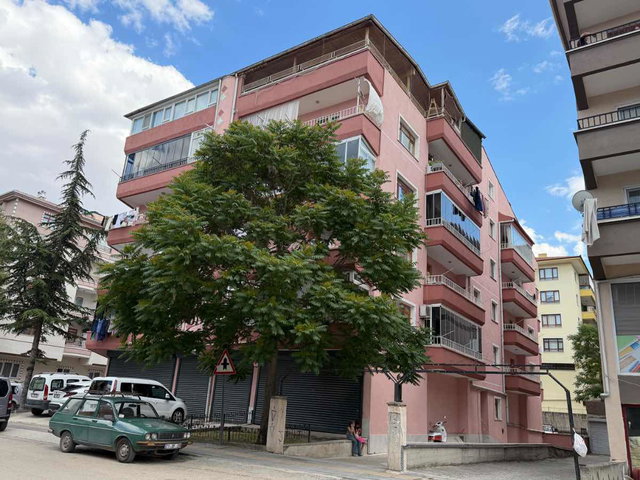 SİNCAN ANDİÇEN MAHALLESİ 'NDE 6+1 SATILIK TERASLI DAİRE