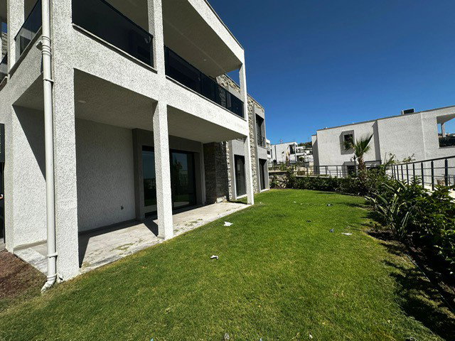 BODRUM MERKEZ OASİS AVM KARŞISI AURA CİTY SİTESİNDE SATILIK 4+1
