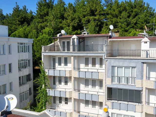 REMAX BEYAZ KÜLTÜR'DE SATILIK 4+1 VILLA