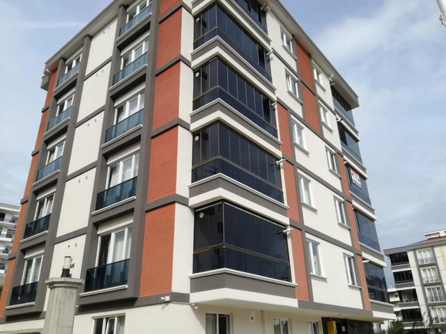 REMAX PARLA'DAN KÖRFEZ MAHALLESİNDE EŞYASIZ SATILIK 1+1 DAİRE
