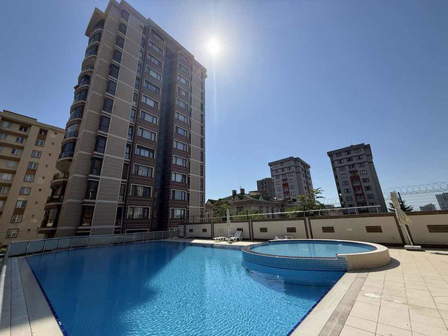 HAVUZLU KAPALI OTOPARKLI SİTEDE 3+1 SATILIK DAİRE