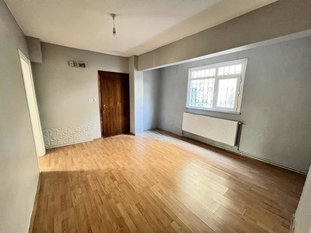 SANCAKTEPE FATİH MAHALLESİ’NDE YÜKSEK ARSA PAYLI BAHÇELİ 2+1 SATILIK DAİRE