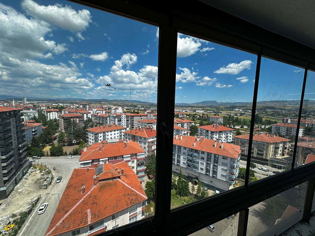 KAHRAMANKAZAN ATATÜRK MAHALLESİ'NDE PRESTİJLİ 4+1 SATILIK DAİRE
