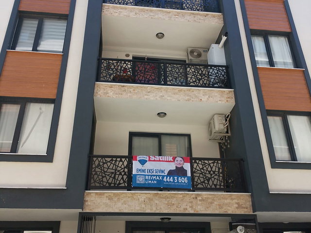 İKİZÇAY'DA ELİT 10 EVLERI SITESINDE FERAH 1+1 SATILIK DAIRE